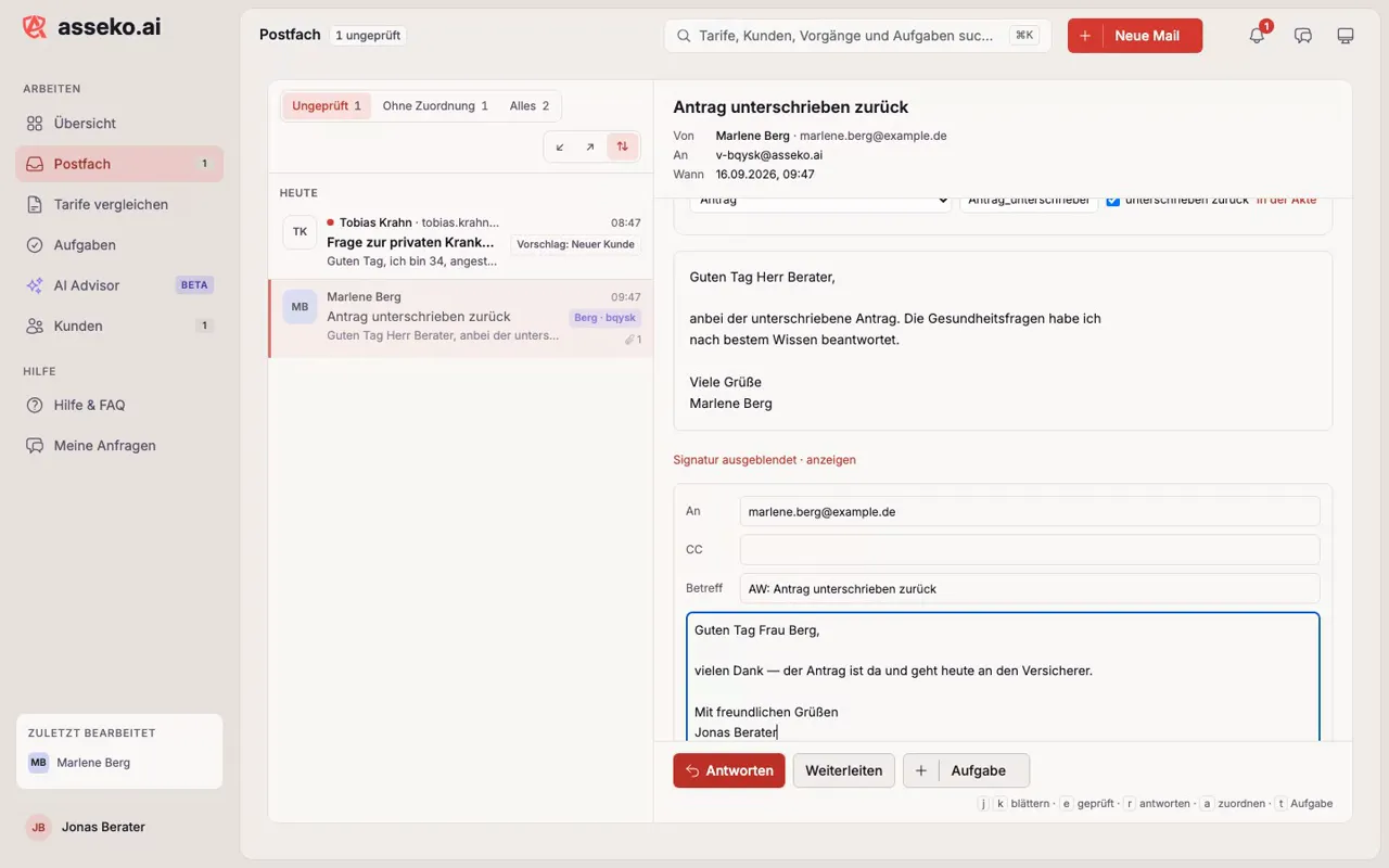 Das Postfach mit Liste links und geöffneter Mail rechts, darin der Zuordnungsvorschlag